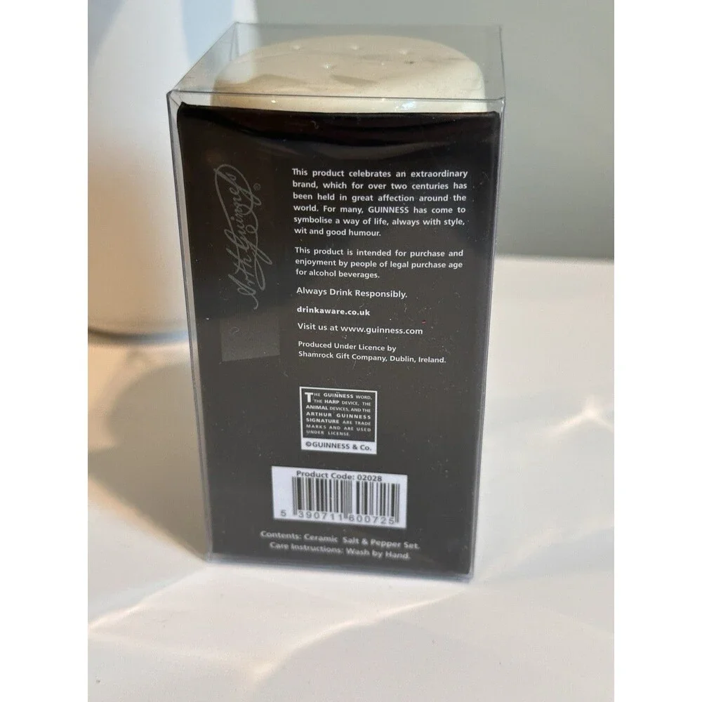 Guinness Pint Glass Salt and Pepper Shakers Set Ceramic Yin Yang New In Box